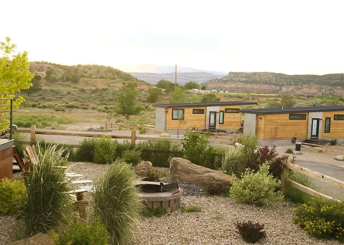 Escalante Escapes Barrel Cactus - Loft Escape