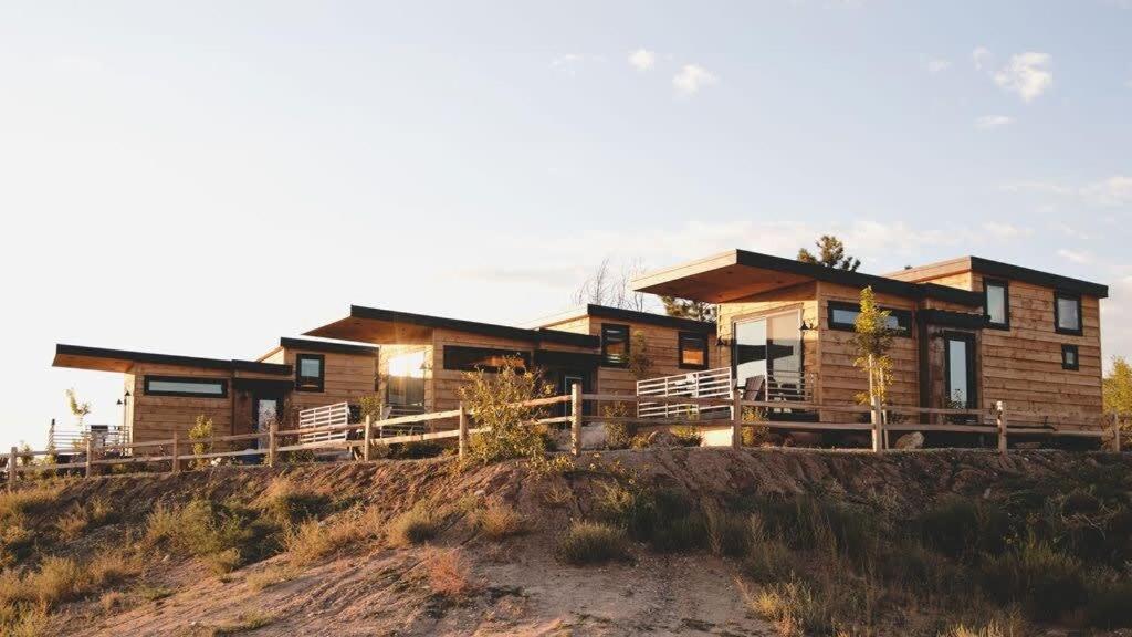 Escapes Barrel Cactus - Loft Escape Escalante